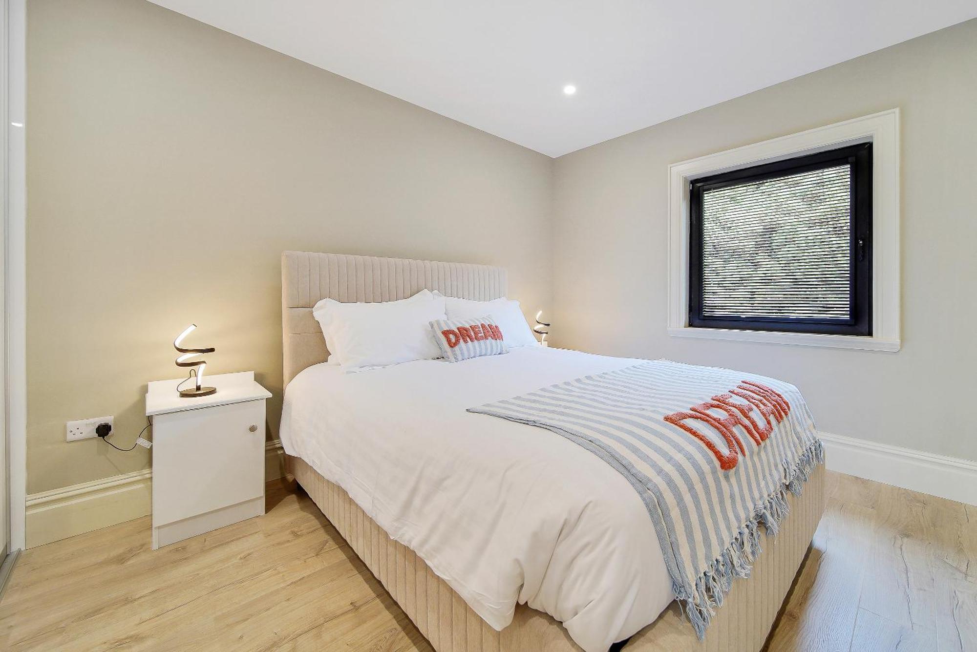 Seaview Lodge Apartment 'Sleeping 4 Guests' Rockstown Экстерьер фото