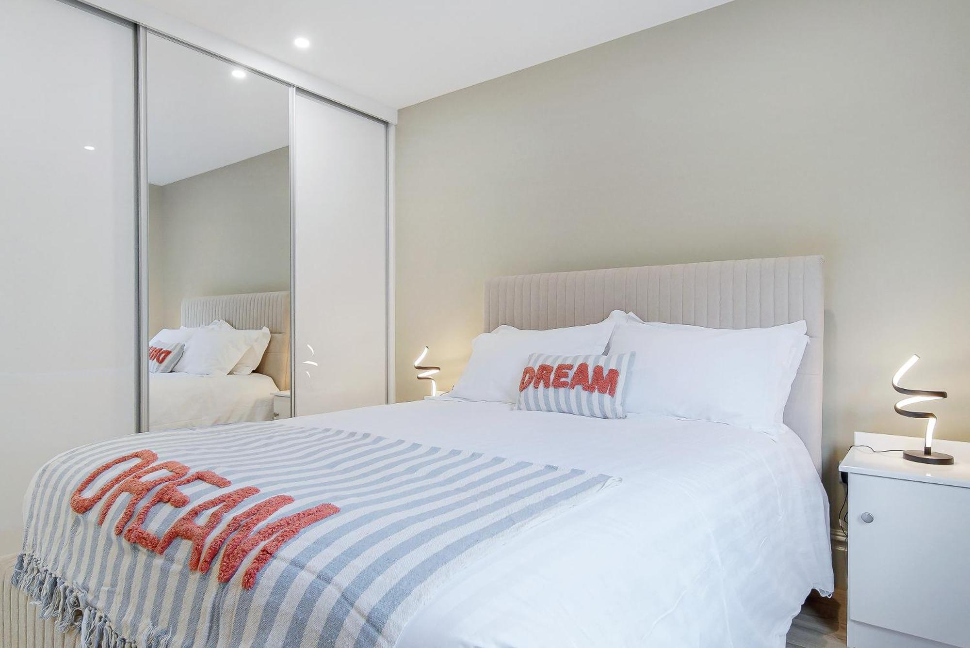 Seaview Lodge Apartment 'Sleeping 4 Guests' Rockstown Экстерьер фото