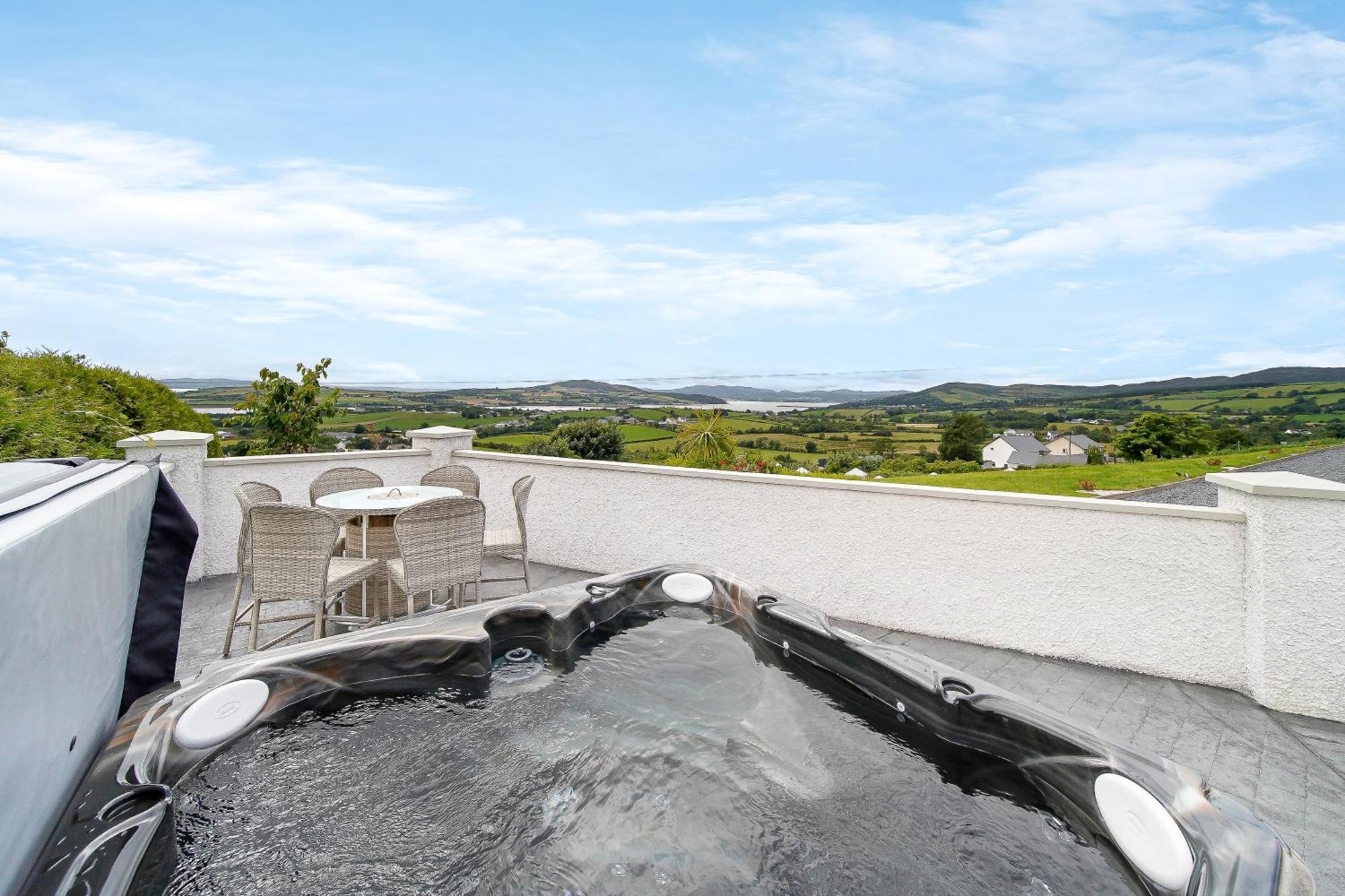 Seaview Lodge Apartment 'Sleeping 4 Guests' Rockstown Экстерьер фото