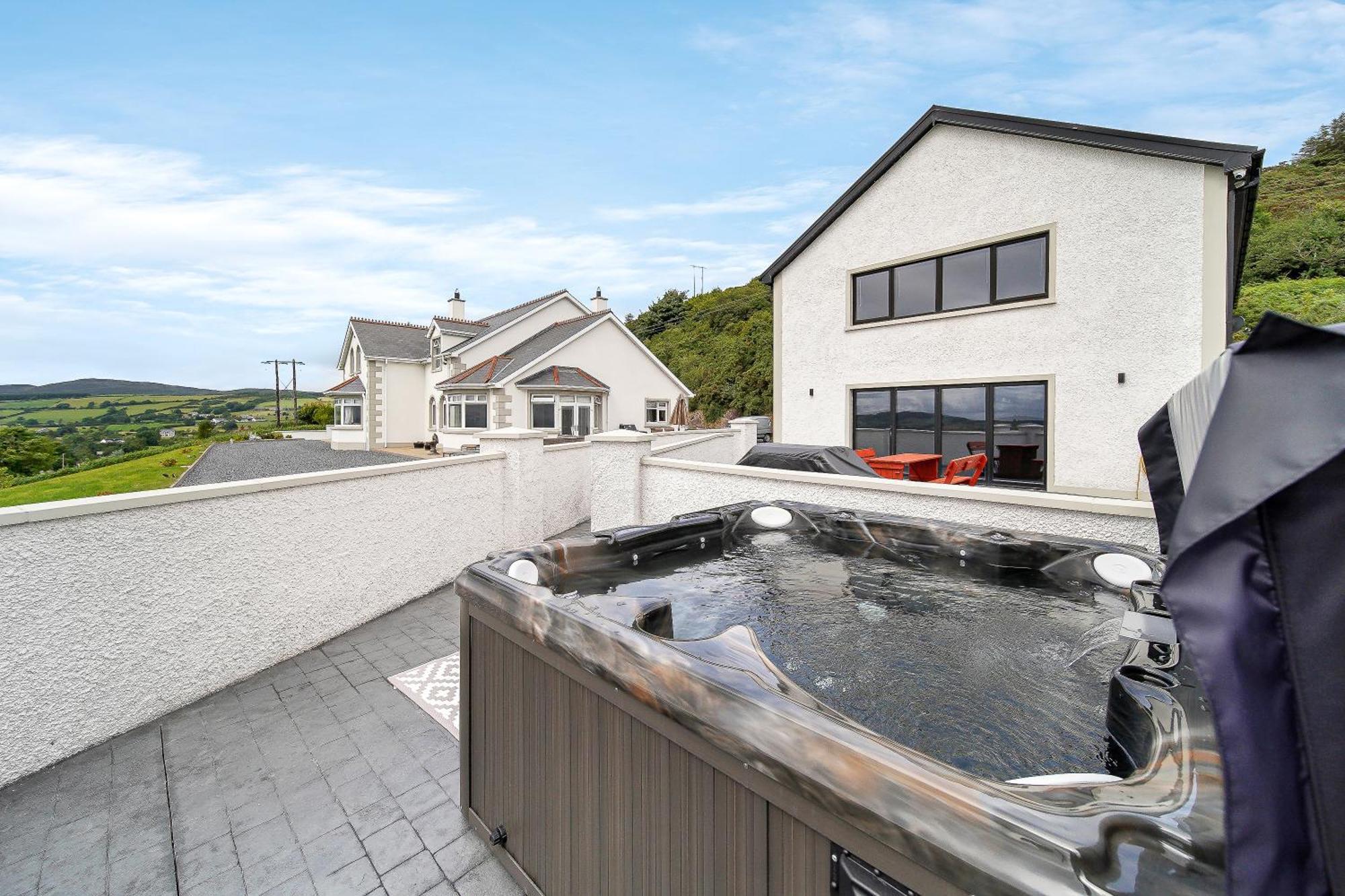 Seaview Lodge Apartment 'Sleeping 4 Guests' Rockstown Экстерьер фото